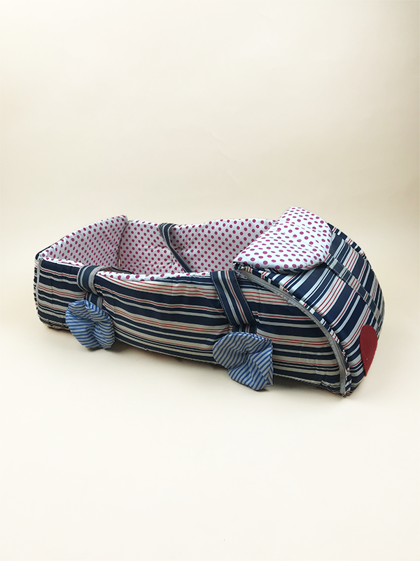 BG37-Car Shaped Carry Cot