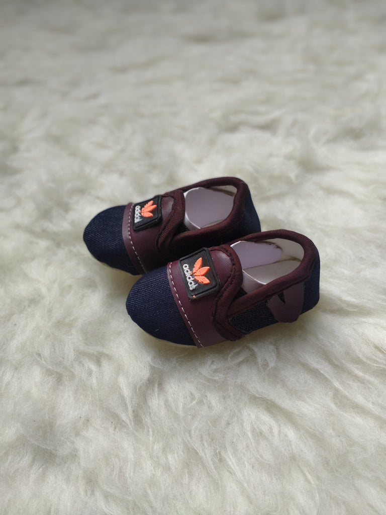 SH252-Baby Booties