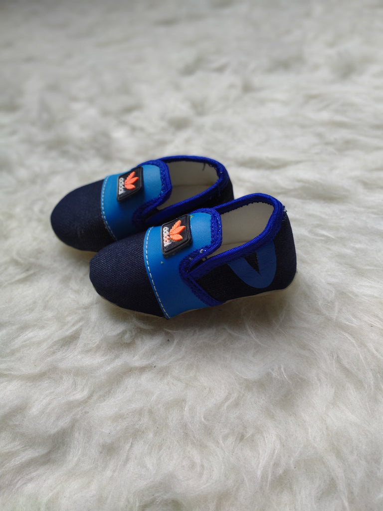 SH252-Baby Booties