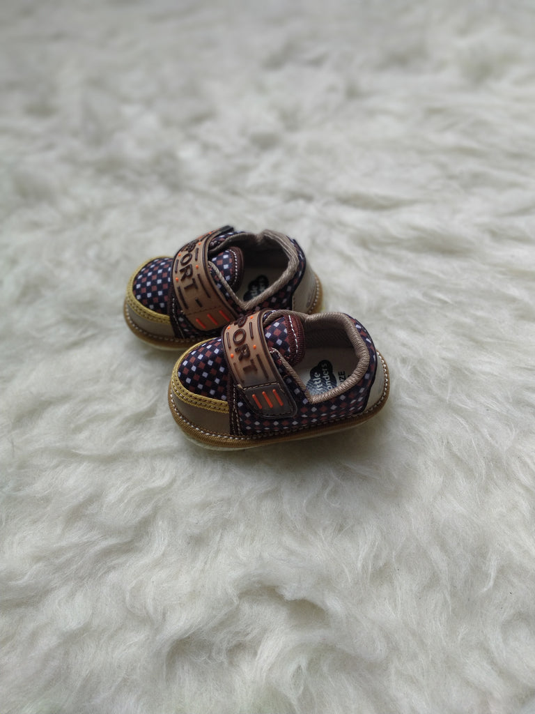 SH246-Baby Booties